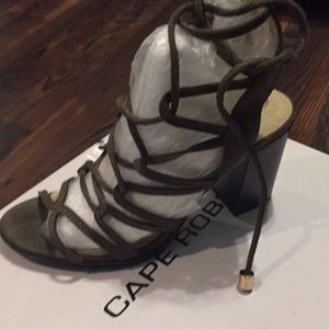 Cape robin olive green lace up sandal